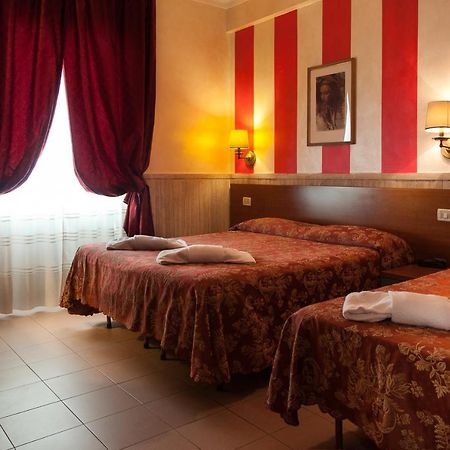 Hotel Pyramid Roma Phòng bức ảnh
