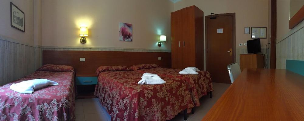 Hotel Pyramid Roma Ngoại thất bức ảnh