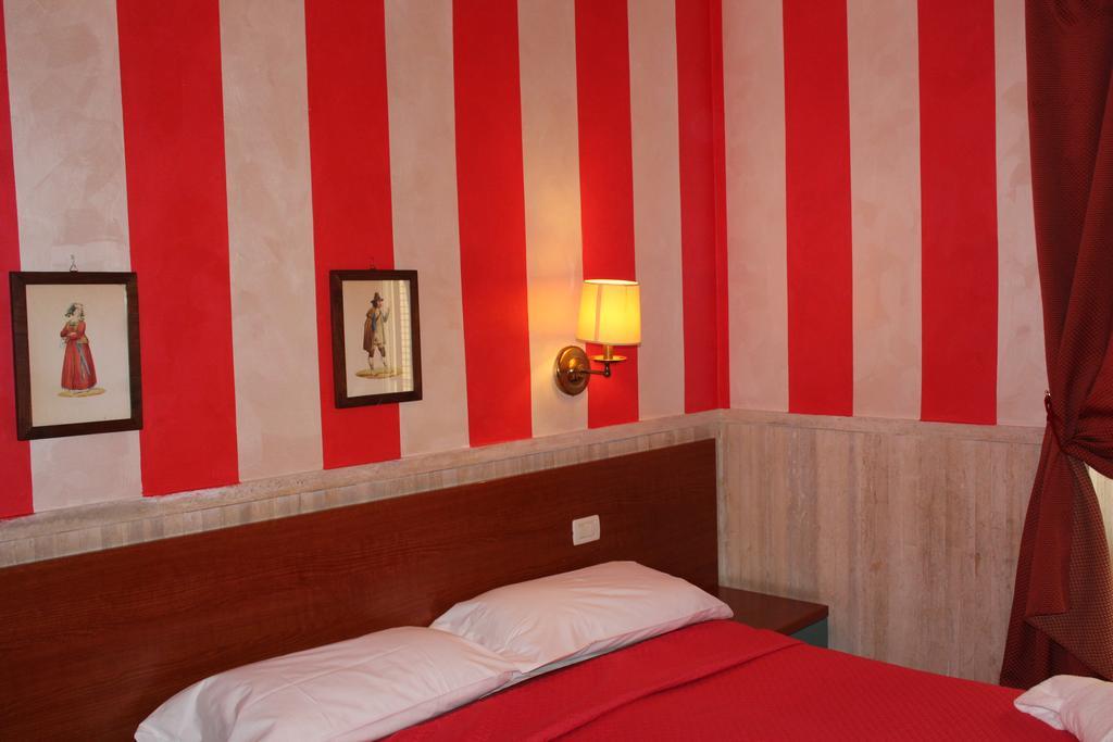 Hotel Pyramid Roma Ngoại thất bức ảnh