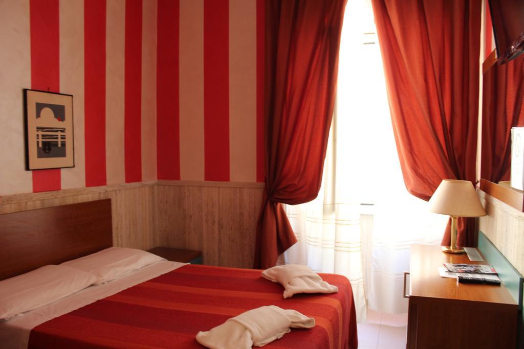 Hotel Pyramid Roma Ngoại thất bức ảnh