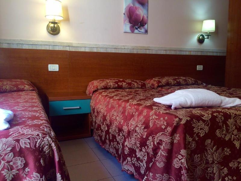 Hotel Pyramid Roma Ngoại thất bức ảnh