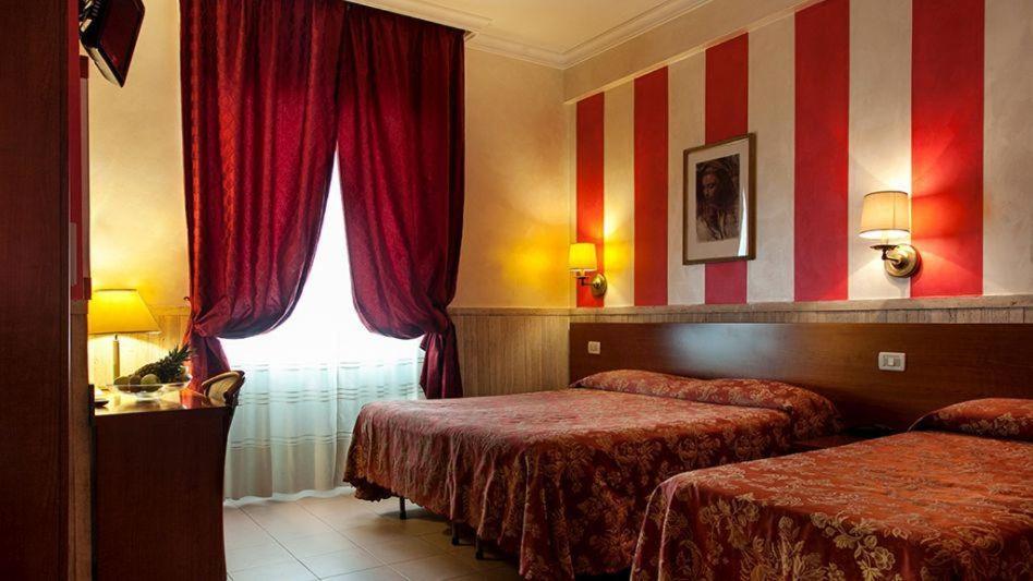 Hotel Pyramid Roma Ngoại thất bức ảnh